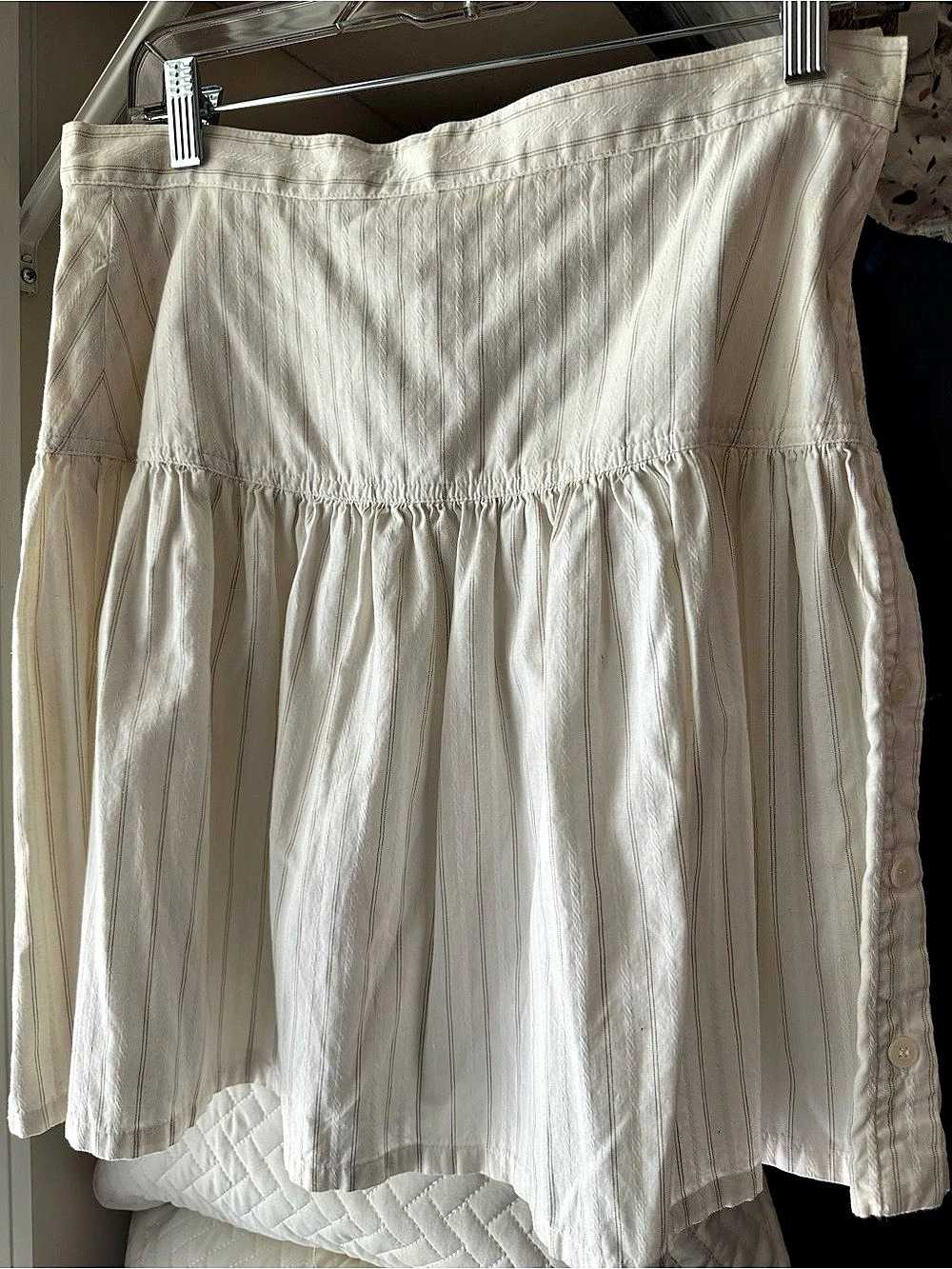 Liz Sport Striped A-Line Skirt in White Size 10 Like New